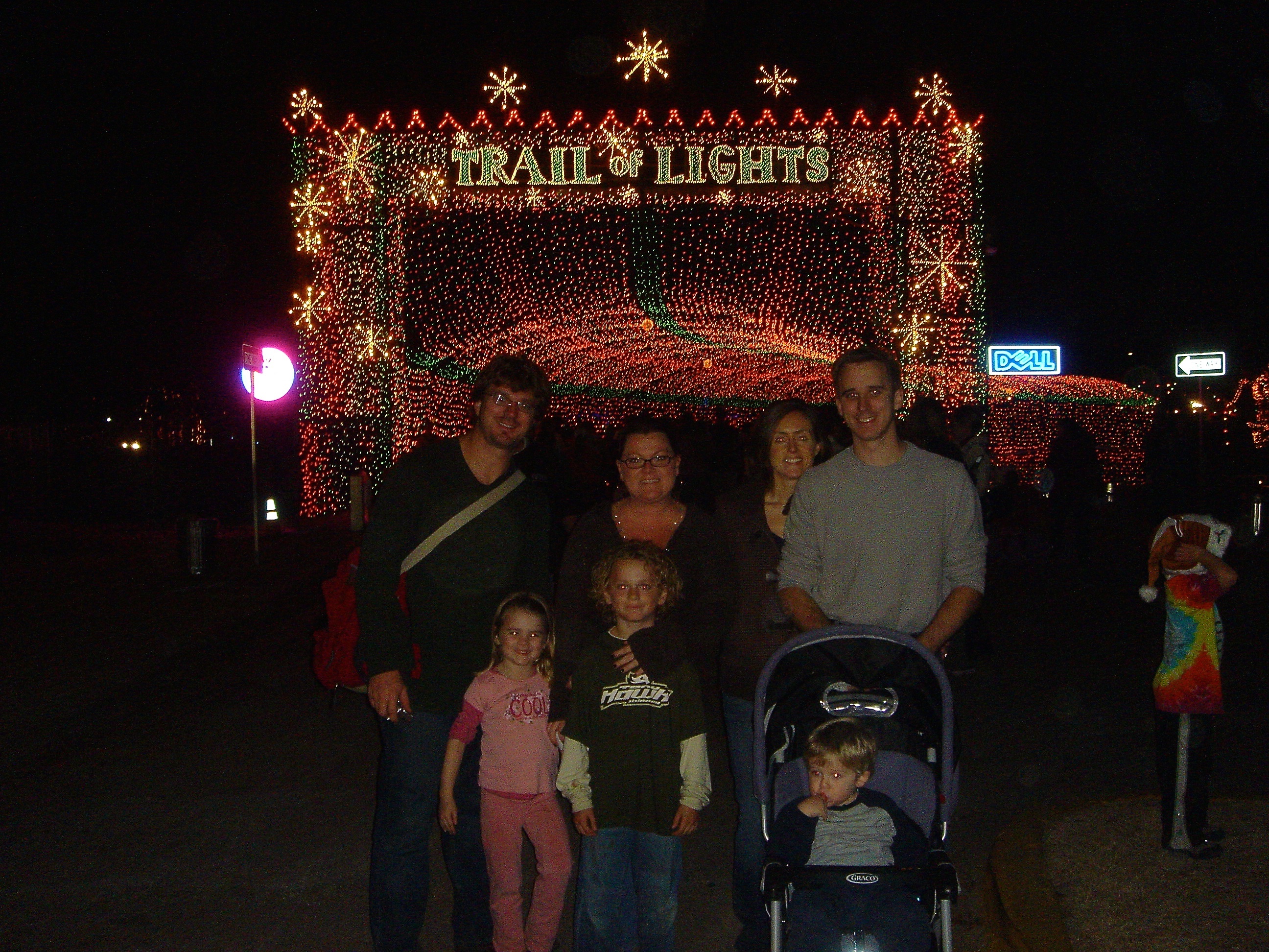 2006-12-14-Trail-Of-Lights-11 23.jpg